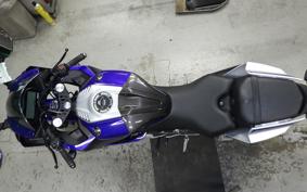 YAMAHA YZF-R15 2013