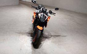 KTM 1290 SUPER DUKE R 2024 V3940
