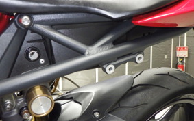 TRIUMPH DAYTONA 675 2013