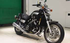 YAMAHA VMAX 2000