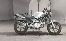 HONDA VTR 250 MC33