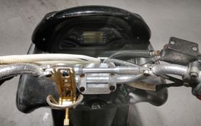YAMAHA MAJESTY 125 SE27