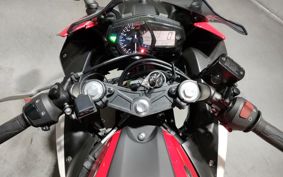 YAMAHA YZF-R25 RG10J
