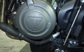 TRIUMPH TRIDENT 660 2022