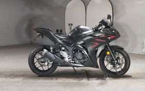 YAMAHA YZF-R25 RG10J