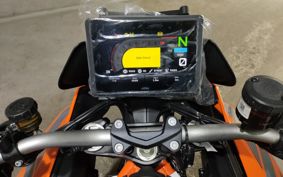 KTM 1290 SUPER DUKE GT V6940
