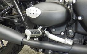 TRIUMPH STREET TWIN 2018