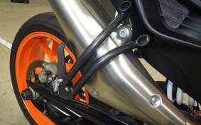KTM 890 DUKE R 2023