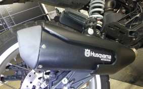HUSQVARNA SVARTPILEN 401 2019