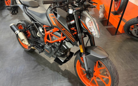 KTM 125 DUKE JPA40
