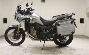 HONDA CRF1000L AFRICA TWIN DCT 2017 SD04