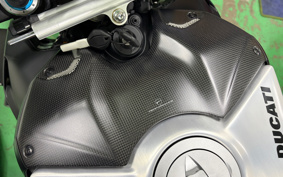 DUCATI STREET FIGHTER V4SP2 2023 4F00