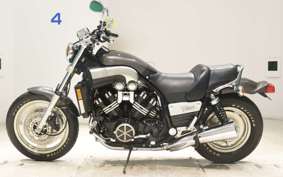YAMAHA VMAX 2000