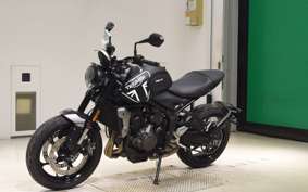 TRIUMPH TRIDENT 660 2021