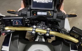 HONDA CRF1100L AFRICA TWIN 2025 SD15