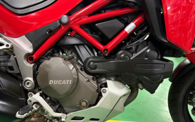 DUCATI MULTI STRADA 1200S 2015 AA02