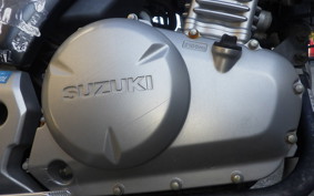 SUZUKI GSR250