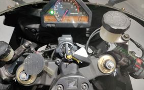 HONDA CBR1000RR 2006 SC57