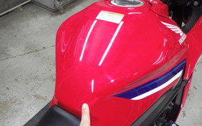 HONDA CBR650R E-Clutch 2026 RH17
