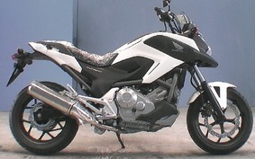 HONDA NC 700 X RC63
