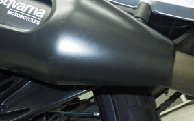 HUSQVARNA SVARTPILEN 125 2000