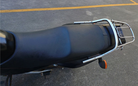 YAMAHA YBR125 RE05