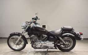YAMAHA DRAGSTAR 250 VG02J