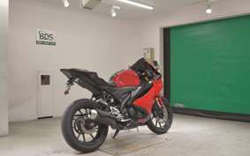 YAMAHA YZF-R15 2025