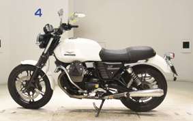 MOTO GUZZI V7 STONE 2013