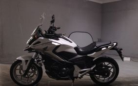 HONDA NC750X DCT 2017 RC90