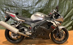 YAMAHA YZF-R6 2004 RJ05