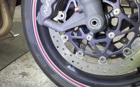 TRIUMPH STREET TRIPLE R 2014