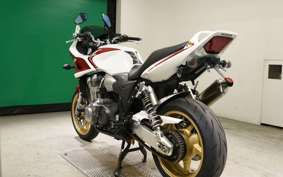 HONDA CB1300SB SUPER BOLDOR A 2005 SC54