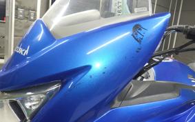 SUZUKI GSR250S