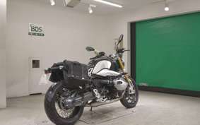 BMW R NINE T 2015