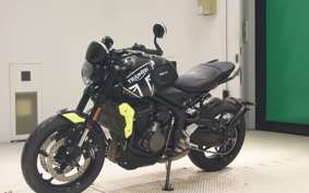 TRIUMPH TRIDENT 660 2023