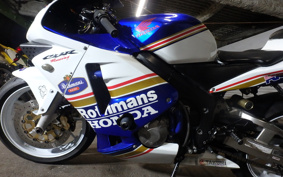 HONDA CBR600RR 2003 PC37