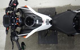 KTM 890 DUKE R 2022
