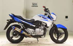 SUZUKI GSR250