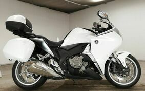 HONDA VFR1200F DCT 2010 SC63