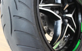 KAWASAKI NINJA H2 SX SE 2018 ZXT02A
