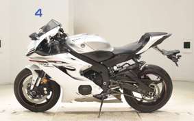YAMAHA YZF-R6 2018