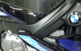 BMW M1000R 2024