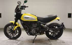 DUCATI SCRAMBLER ICON 2015
