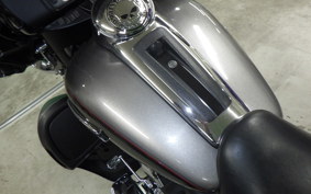 HARLEY FLHTCUTG TRIKE 2015