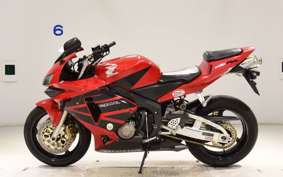 HONDA CBR600RR 2003 PC37