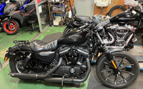 HARLEY XL883N 2017 LE2