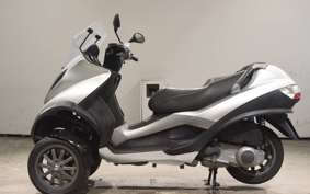 PIAGGIO MP3 250 2000