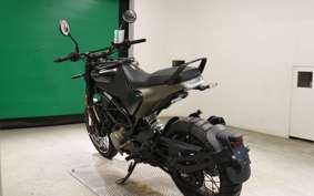 HUSQVARNA SVARTPILEN 125 2023