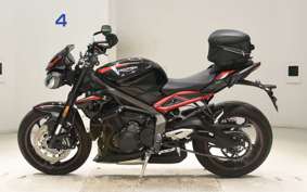 TRIUMPH STREET TRIPLE R 2021